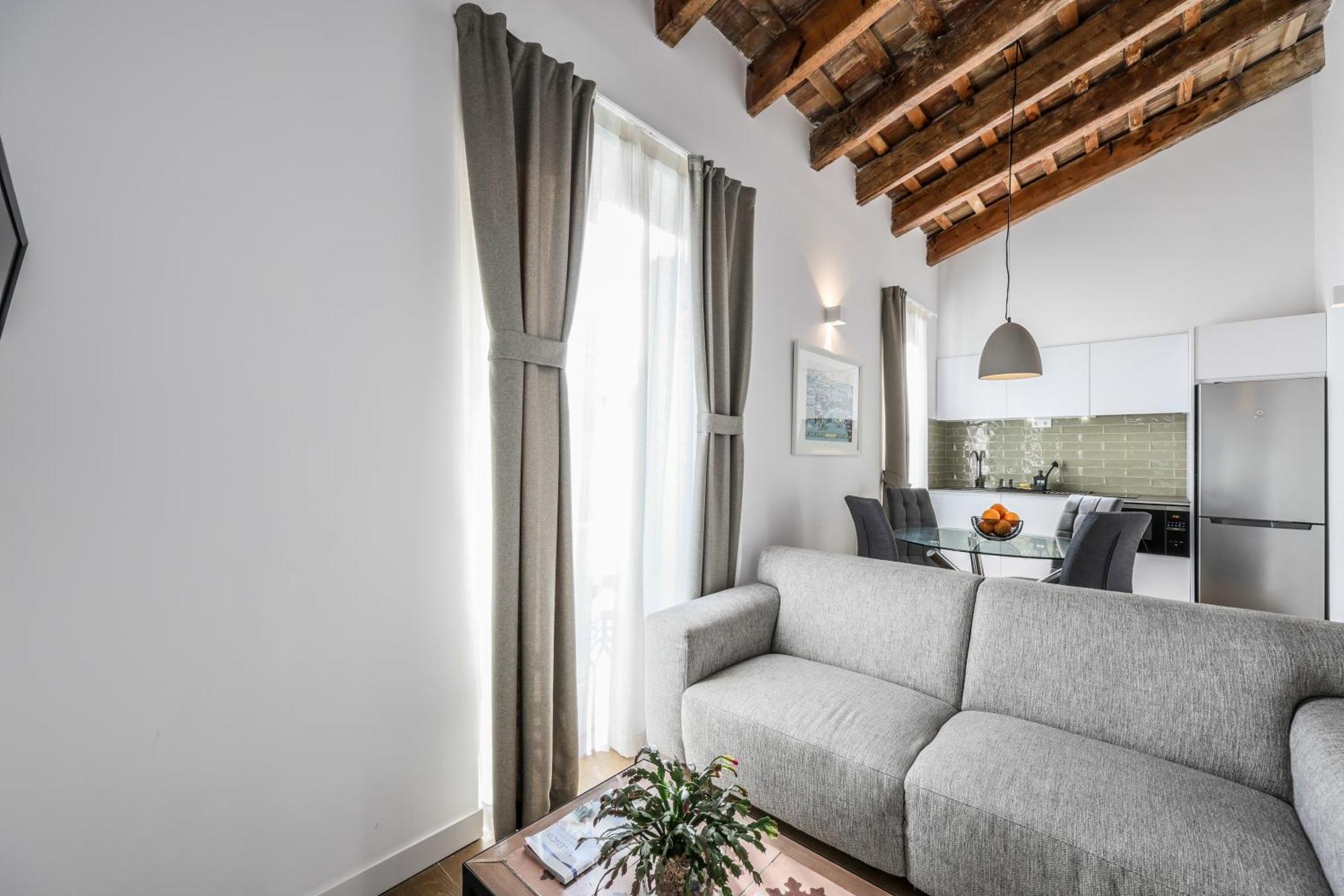 Amazinn Places Evi Apartments บาเลนเซีย ภายนอก รูปภาพ