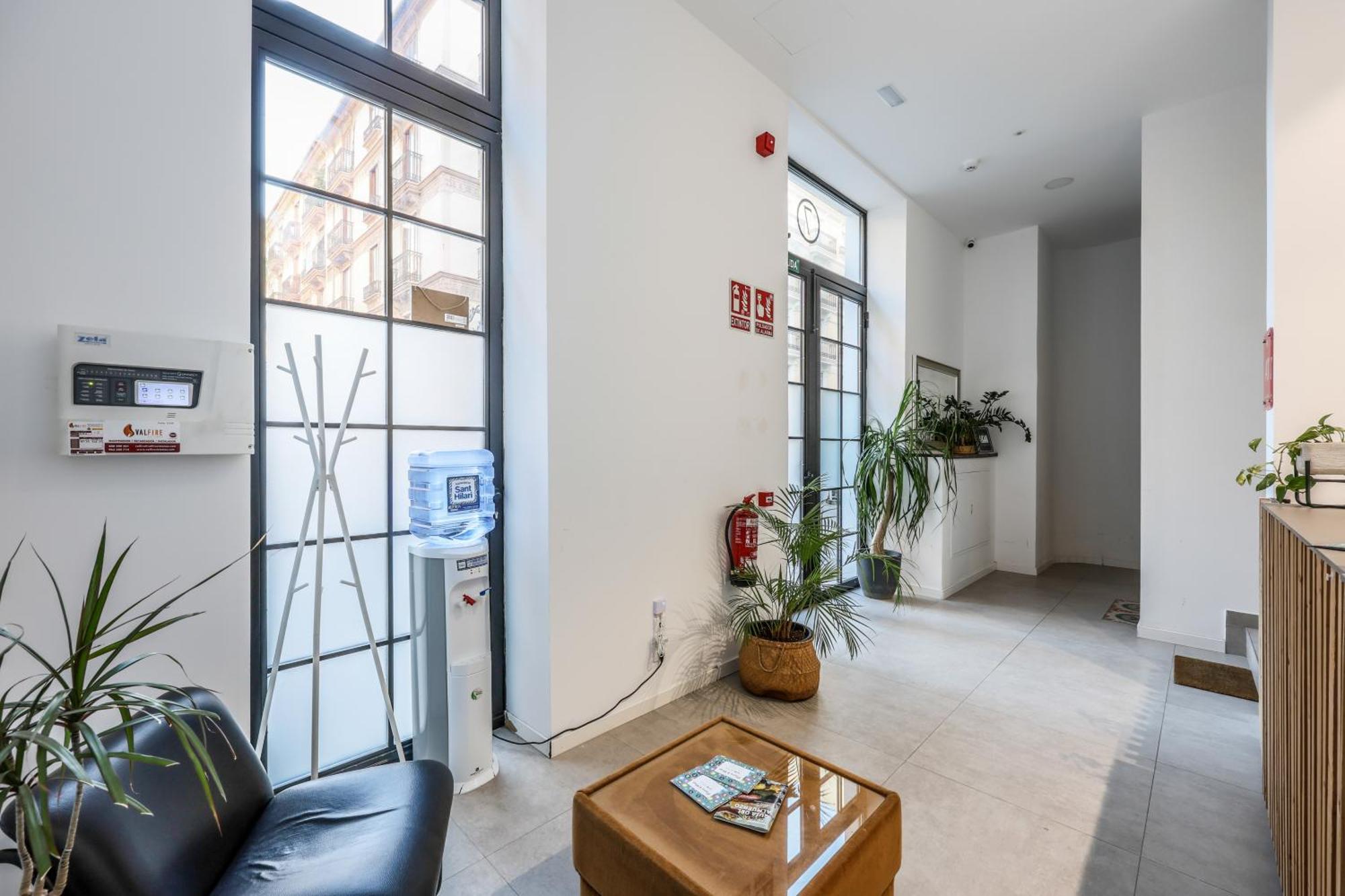 Amazinn Places Evi Apartments บาเลนเซีย ภายนอก รูปภาพ