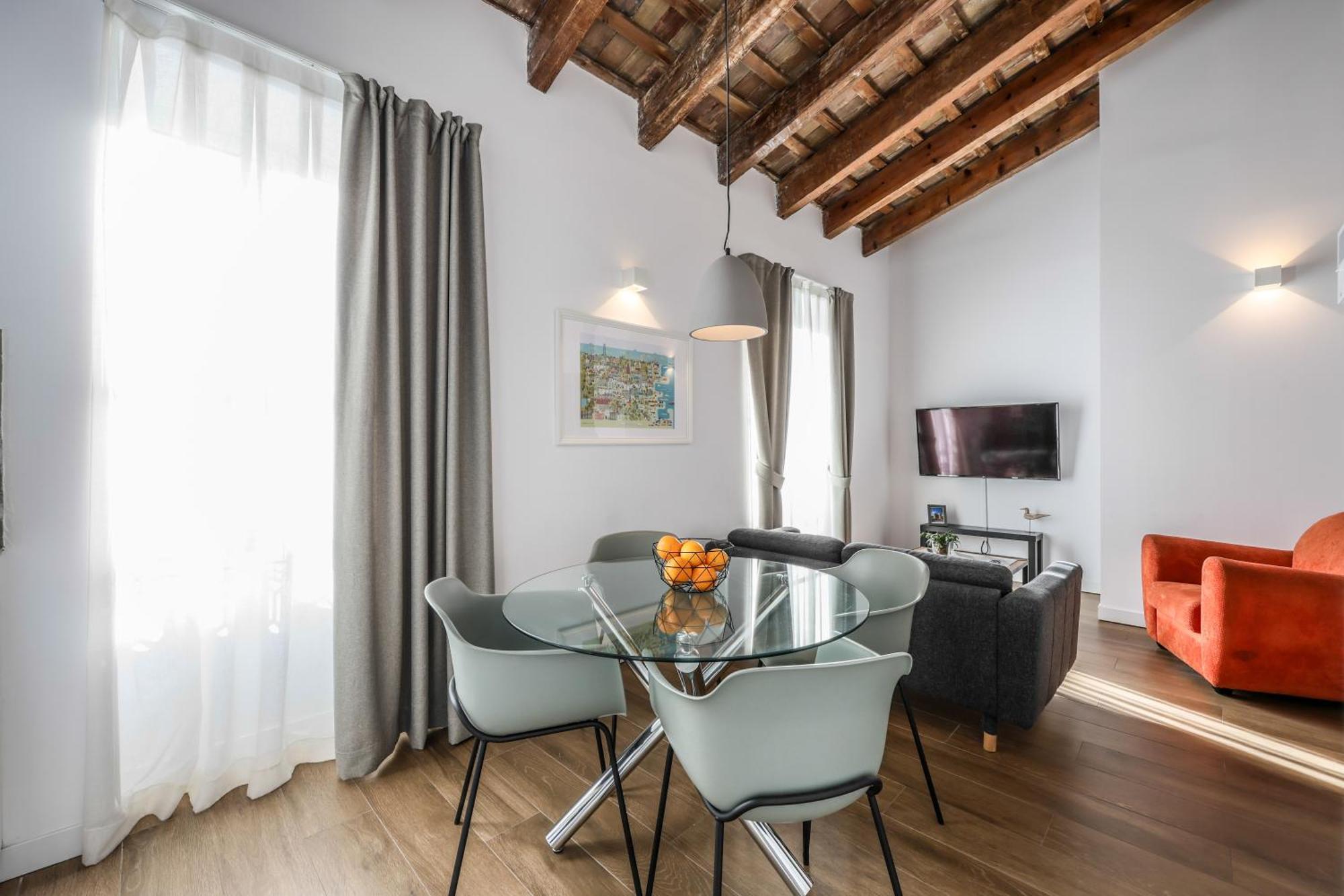 Amazinn Places Evi Apartments บาเลนเซีย ภายนอก รูปภาพ