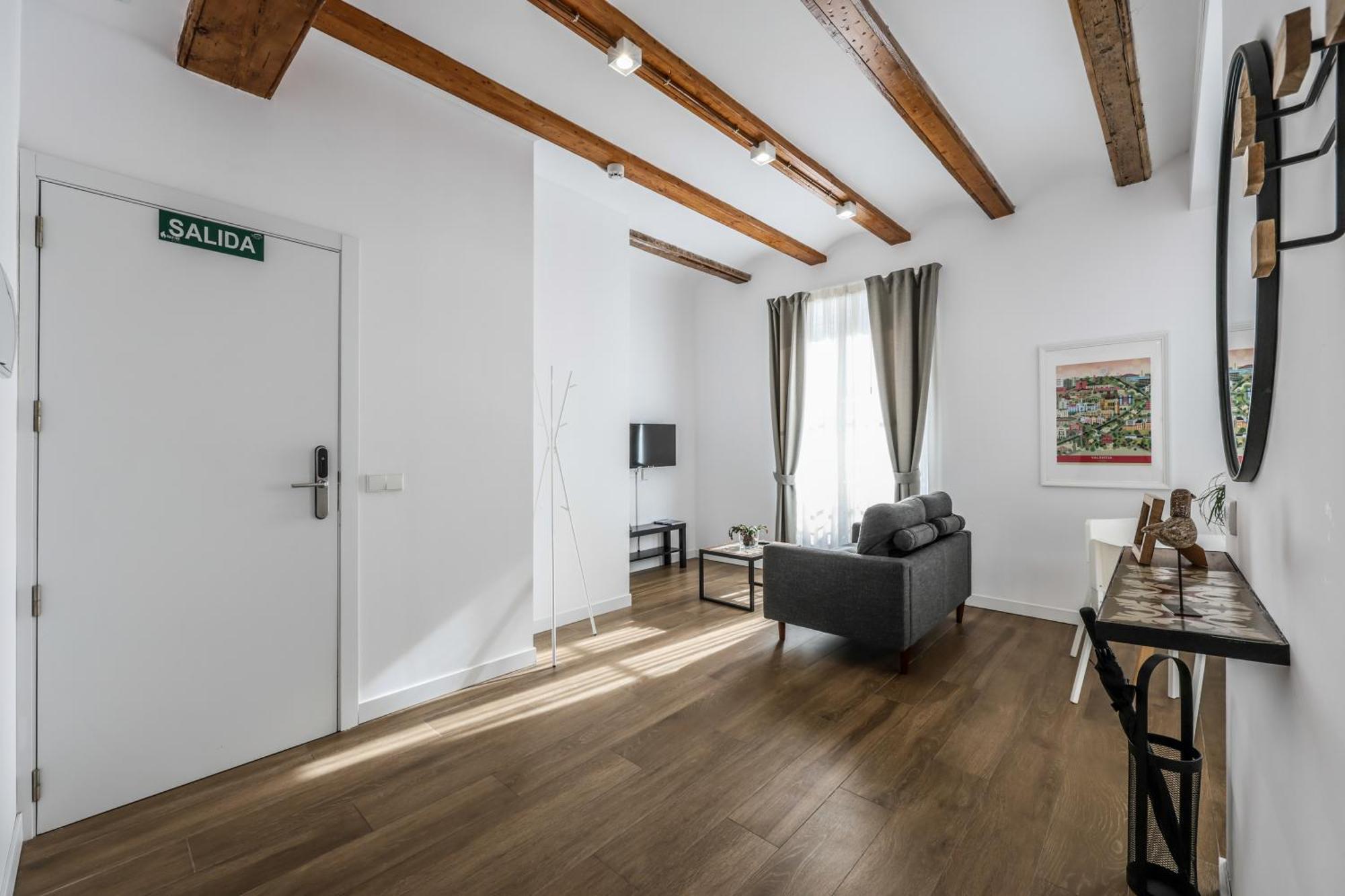 Amazinn Places Evi Apartments บาเลนเซีย ภายนอก รูปภาพ