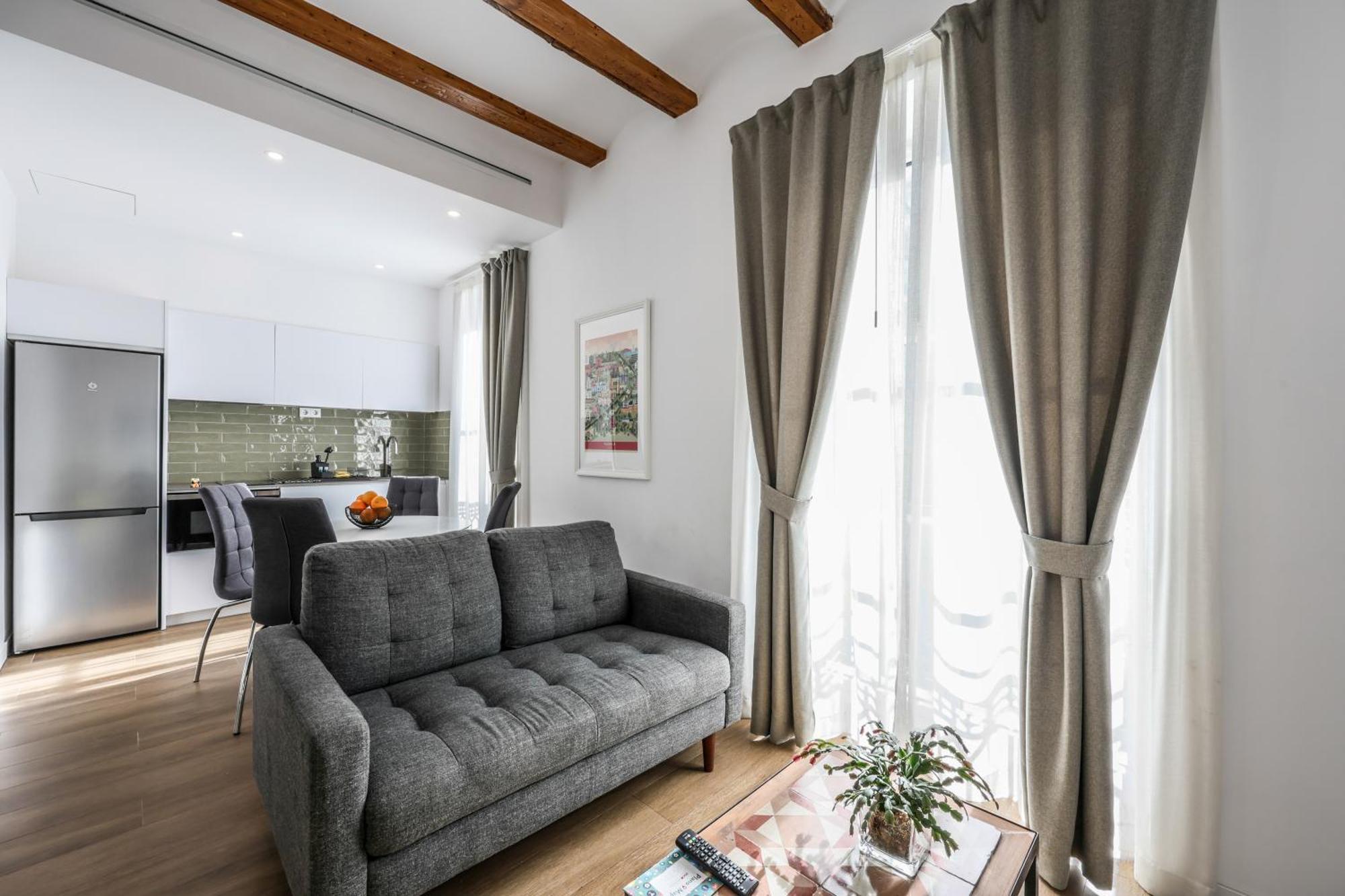 Amazinn Places Evi Apartments บาเลนเซีย ภายนอก รูปภาพ
