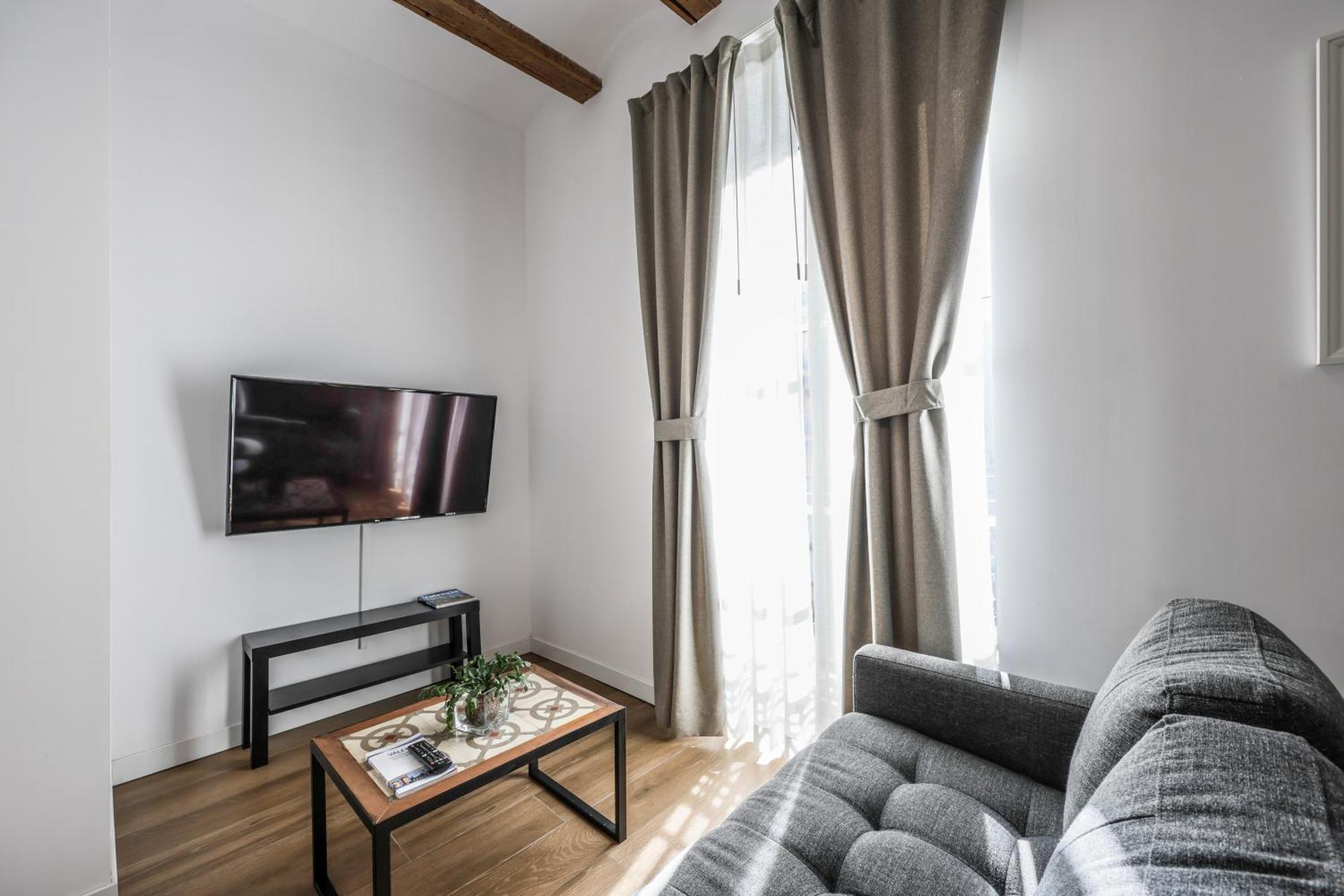 Amazinn Places Evi Apartments บาเลนเซีย ภายนอก รูปภาพ