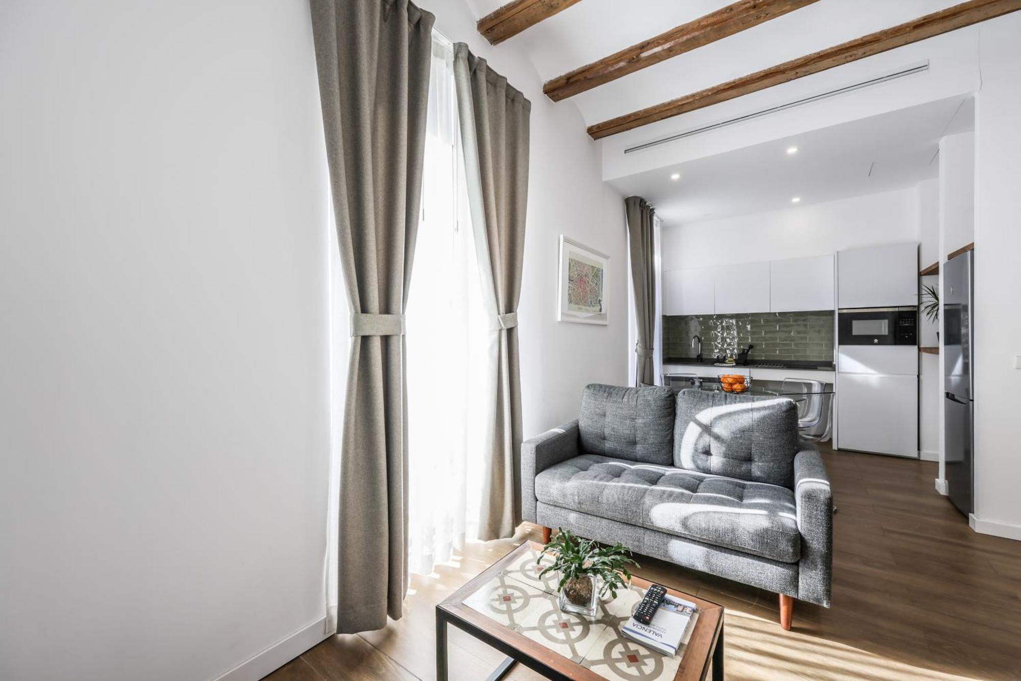 Amazinn Places Evi Apartments บาเลนเซีย ภายนอก รูปภาพ